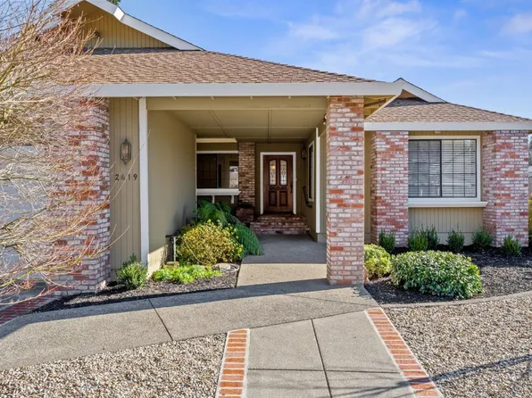 2419 Vine Hill Drive, Napa, CA 94558