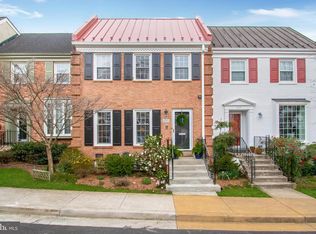 6755 Towne Lane Rd, Mc Lean, VA 22101