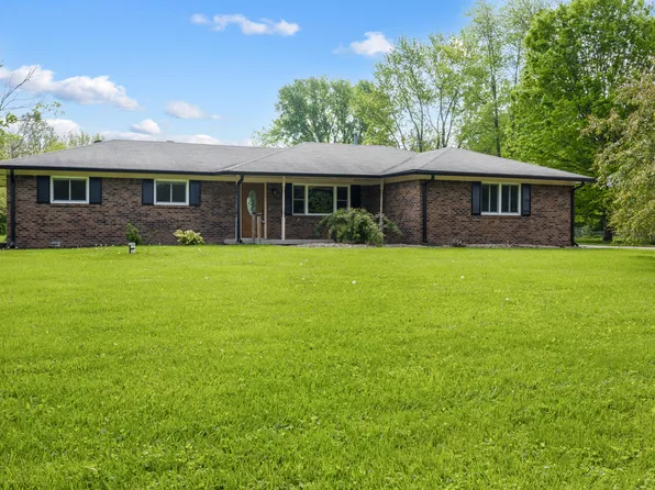 1171 S Daisy Ln, New Palestine, IN 46163