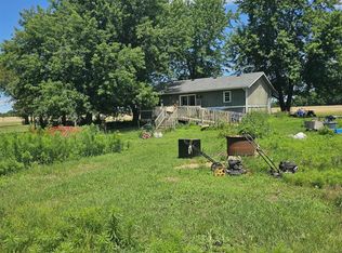 727 E Lone Tree Rd, Cedar Falls, IA 50613