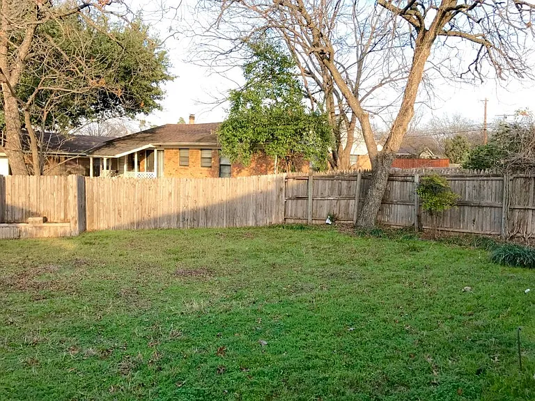 2223 Healey Dr — Photo 15