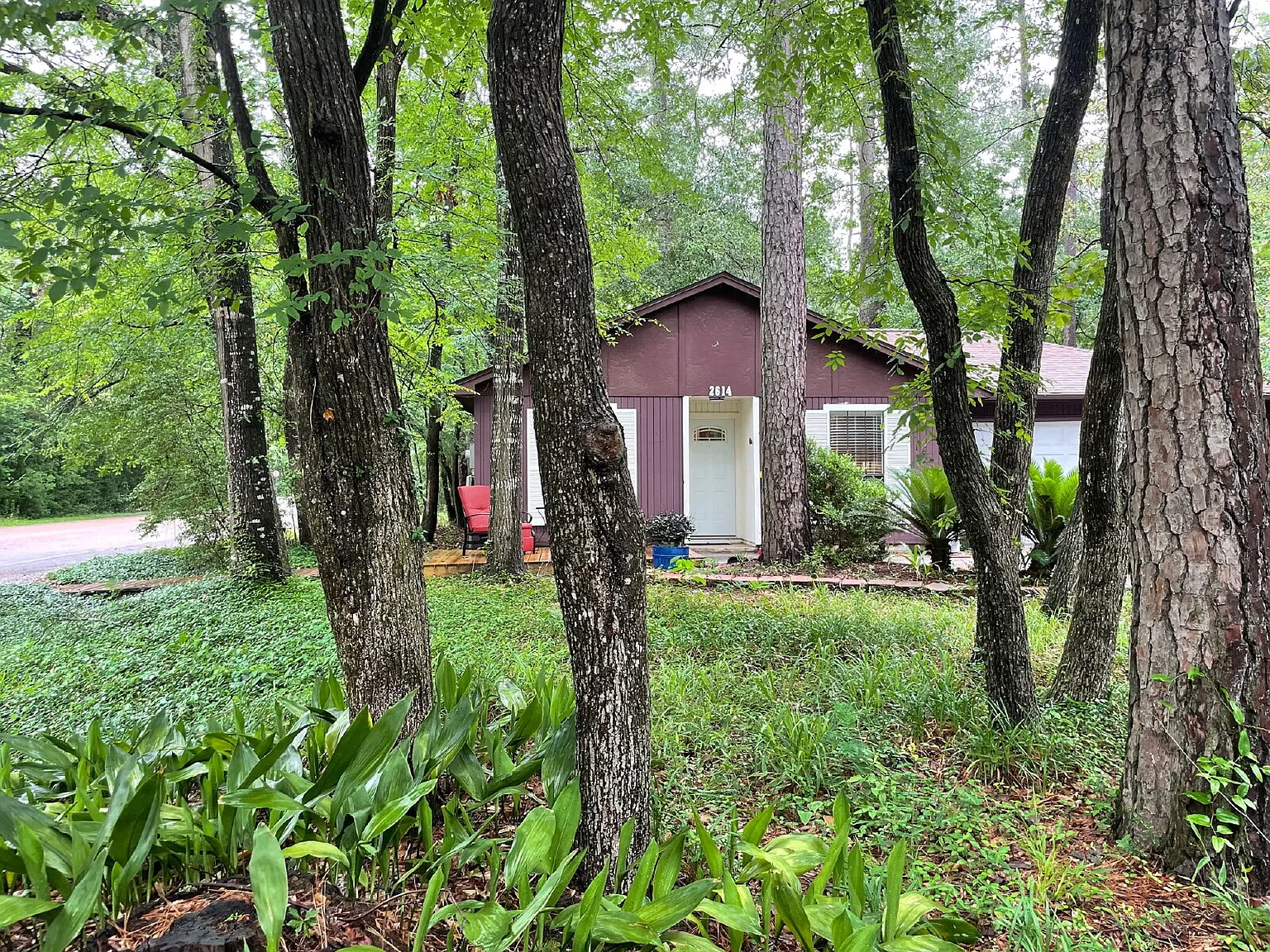 3 bed, 1.5 bath, 1038 sqft, $1,695 — Photo 1
