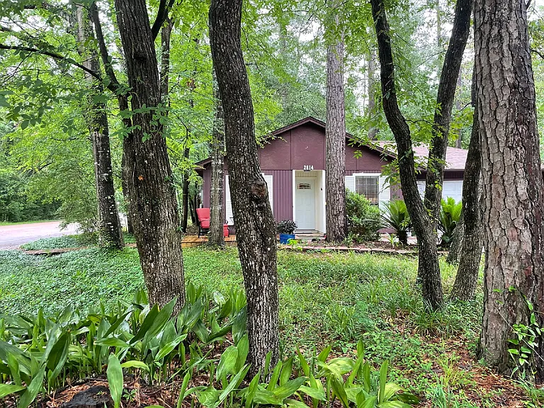 2614 N Red Cedar Cir — Photo 1