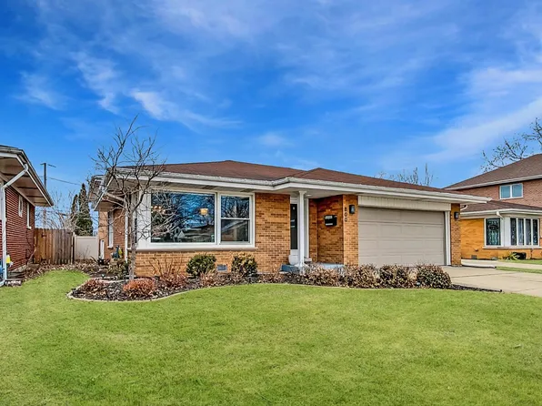 800 Wilkinson Pkwy, Park Ridge, IL 60068