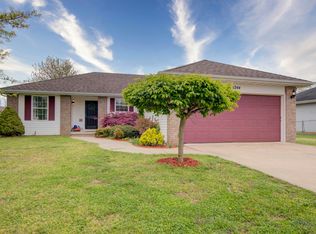 5244 S Hutchinson Ct, Battlefield, MO 65619