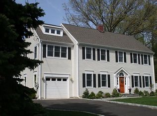 8 Plymouth Ln, Darien, CT 06820