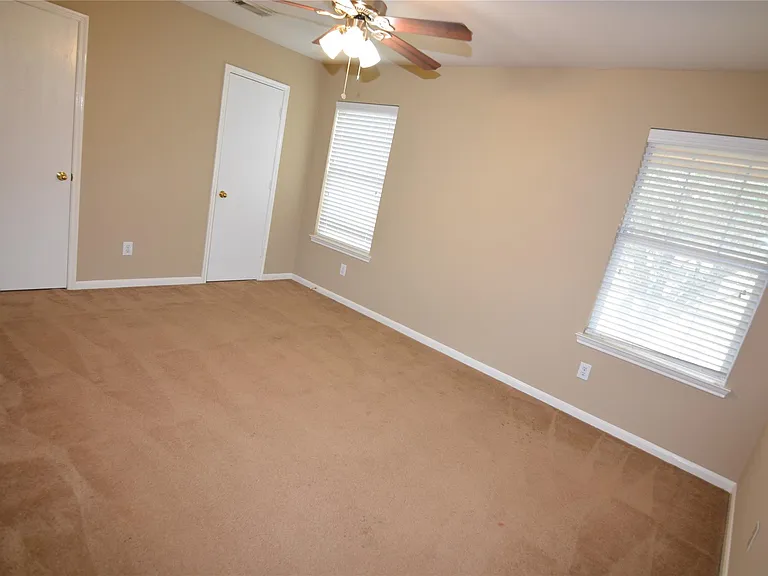 3903 Brighton Springs Ln — Photo 19