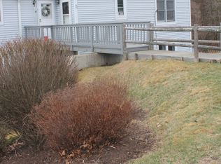 25 Mill Pond Ln APT A, Durham, CT 06422