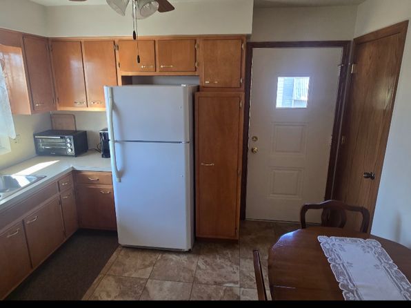 608 S Main St #2