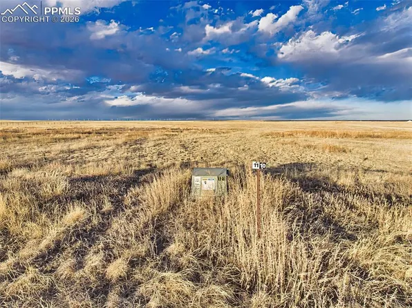 29888 Lonesome Dove Ln, Yoder, CO 80864