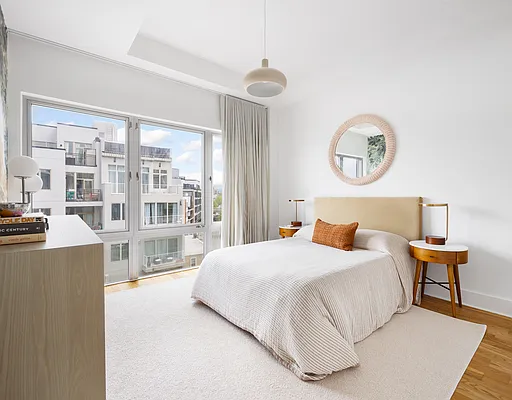 Sold by Compass | media 7