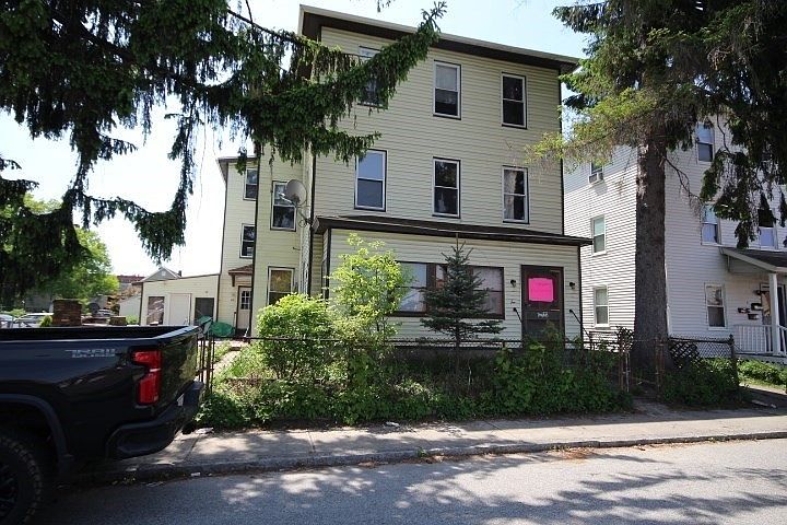 1st image of 10 Sheridan St