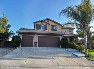 19389 Rocky Summit Dr, Perris, CA 92570