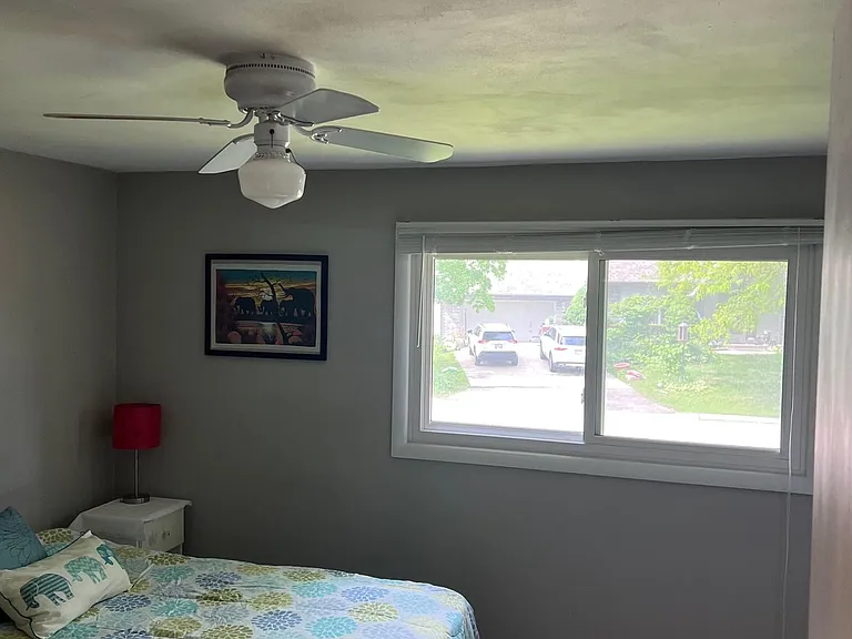 519 W Fransee Ln — Photo 7