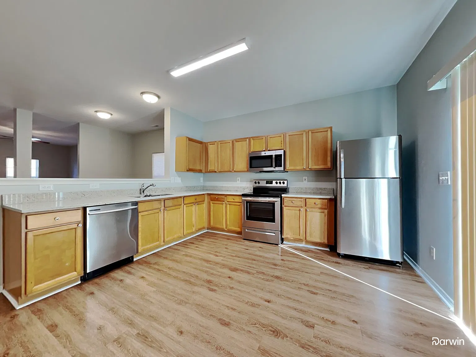 4 bed, 3.0 bath, 1912 sqft, $2,295 — Photo 3