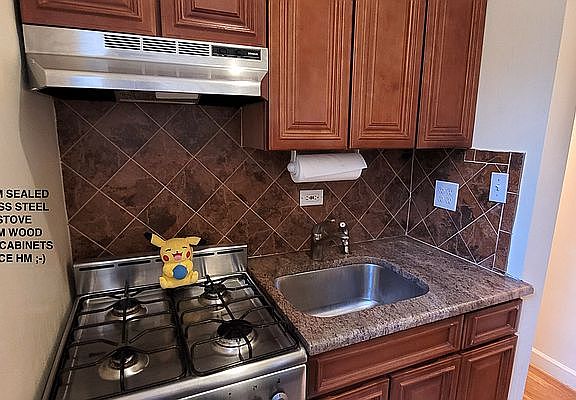 4th image of 300 E 38th St APT 3B