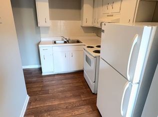 Cross Keys and Woodridge Apartments Now Renting! First Months Rent Free and Security Deposit Spec..., Lexington, KY 40504