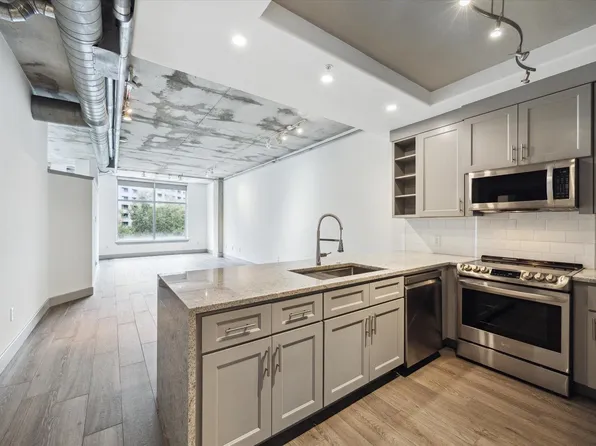 1901 Post Oak Blvd APT 408, Houston, TX 77056