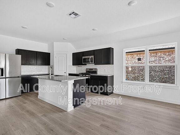 3rd image of 1774 Gleasondale Pl