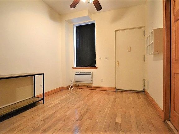 4th image of 536 E 6th St