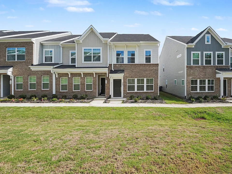 140 Silver Fir Ln