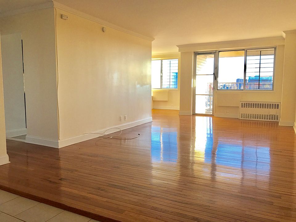 1st image of 30 Park Ave #11C