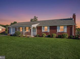 2426 Myers Rd, Spring Grove, PA 17362