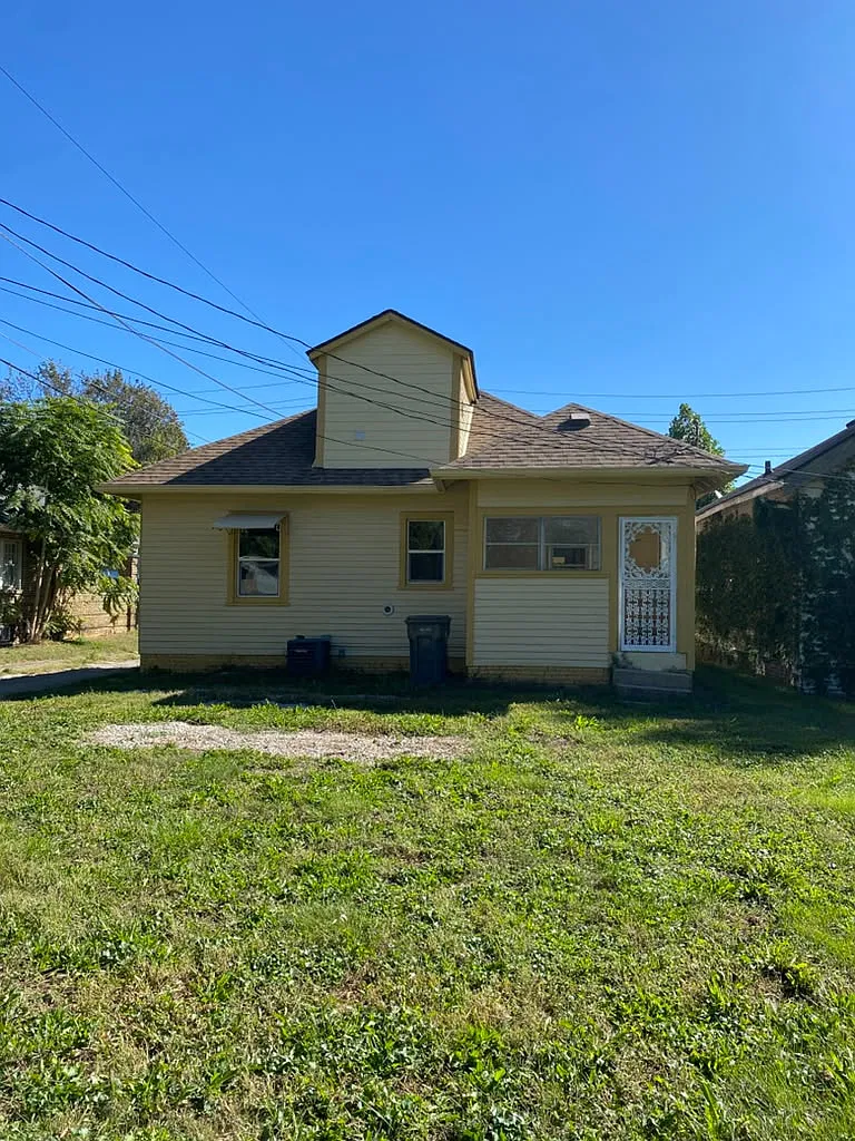 2 bed, 1936 sqft, $1,200 — Photo 3