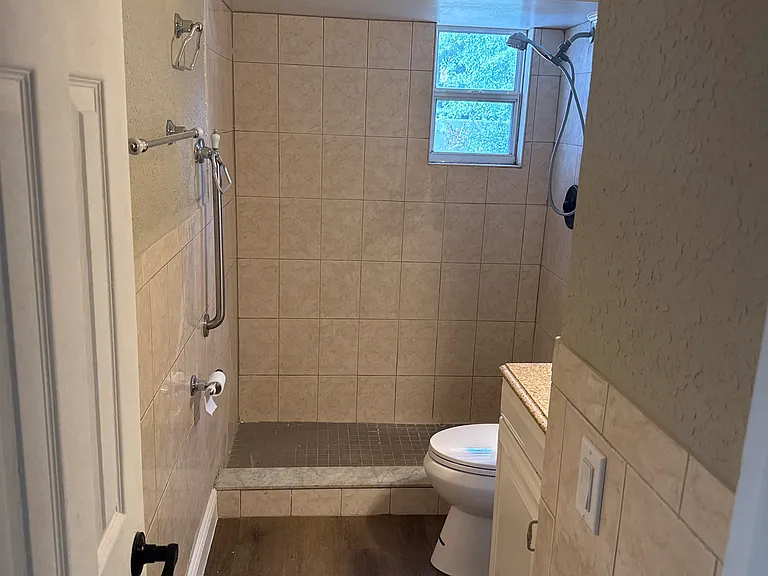 610 Plum Ln — Photo 11