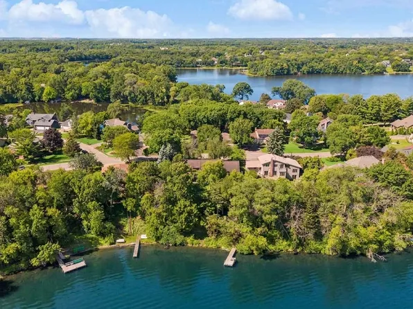 7966 Island Rd, Eden Prairie, MN 55347