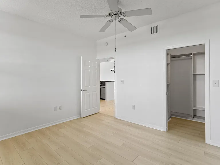 27 Royal Palm Way #503 — Photo 24