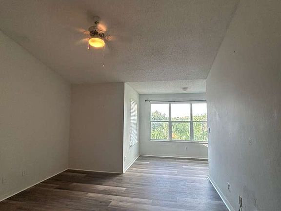 2nd image of 4630 Commander Dr APT 1033