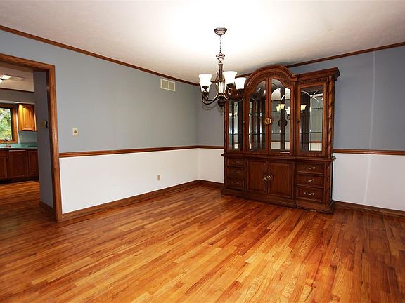 5th image of 60890 Whispering Hills Dr