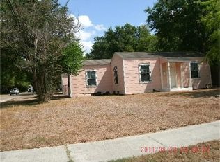146 W Houston Ave, Pasadena, TX 77502