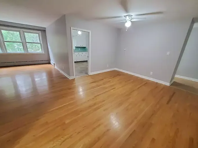 2 bed, 1.0 bath, $1,895 — Photo 4