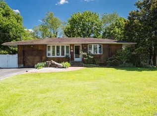 13 Mangin Rd, Commack, NY 11725