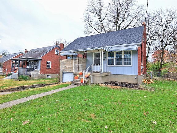 2nd image of 3633 Edgebrook Dr