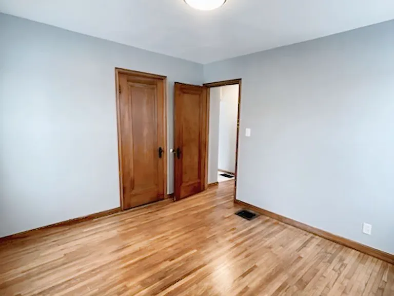 1093 Lawrence Dr — Photo 6
