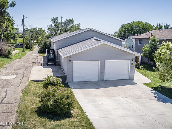 2nd image of 27 4th Ave SE