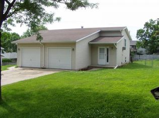 2618 Sherry Ln, Green Bay, WI 54302