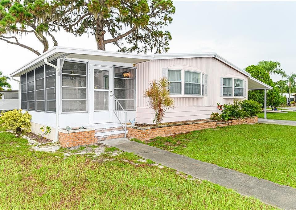 1st image of 38 N Easter Island Cir