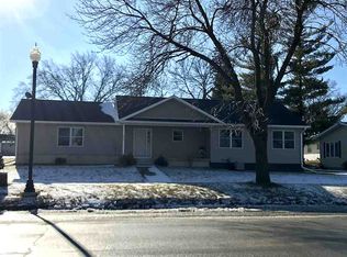 215 E Main St, Fredericksburg, IA 50630