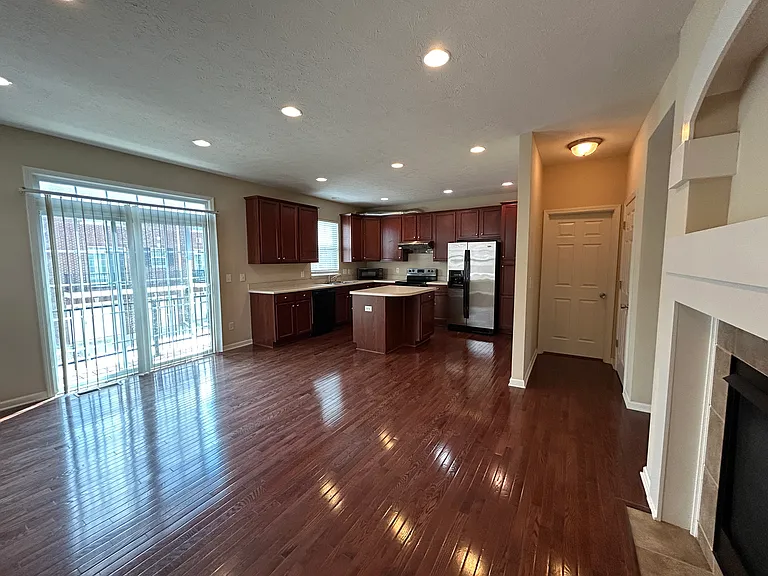 8268 Jo Ellen Dr — Photo 11