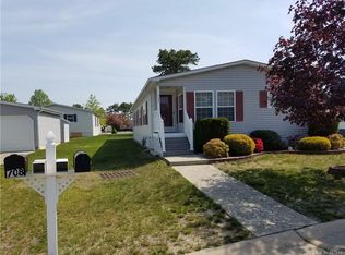 706 Evergreen Ct, Whiting, NJ 08759