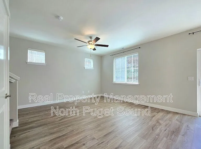8303 Gilman Way — Photo 6