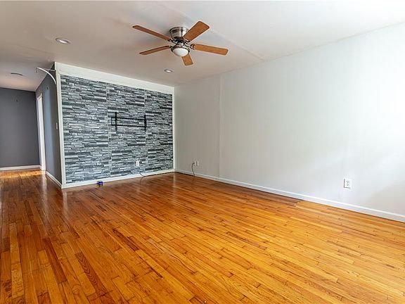4th image of 9340 Fairmount Way