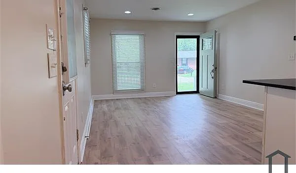 85 King Blvd — Photo 5