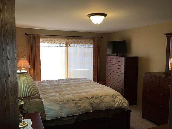 1st bedroom up