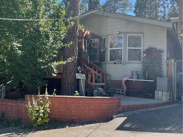 1444 Malabar Way, Big Bear City, CA 92314