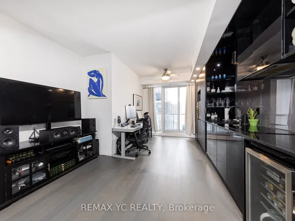 70 Temperance St, Toronto, ON